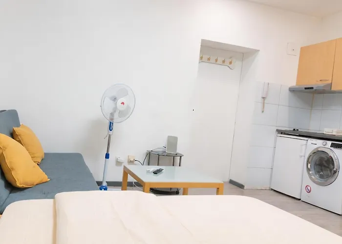 Апартаменты Modern 1br Comfort For 3 In Вена